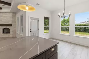 713 Club Oak Dr, River Oaks, TX 76114 - Photo 12