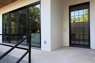 3624 N Fitzhugh Ave, Dallas, TX 75204 - Photo 2