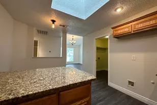 5900 Aloe Ct, Arlington, TX 76017 - Photo 8