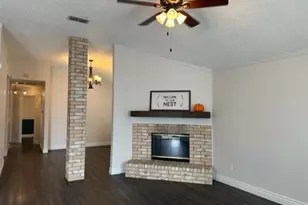 5900 Aloe Ct, Arlington, TX 76017 - Photo 2