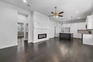 204 N Getzendaner St, Waxahachie, TX 75165 - Photo 2