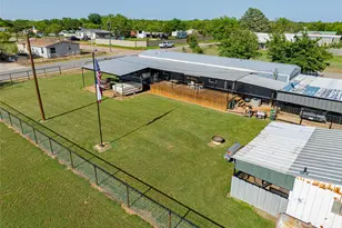 703 N Harvey St, Breckenridge, TX 76424 - Photo 4