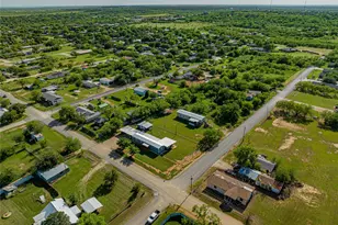 703 N Harvey St, Breckenridge, TX 76424 - Photo 40