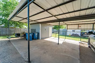 703 N Harvey St, Breckenridge, TX 76424 - Photo 30