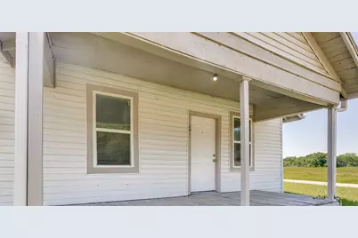1201 E 3rd Avenue, Corsicana, TX 75110 - Photo 2