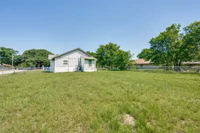 1201 E 3rd Avenue, Corsicana, TX 75110 - Photo 24