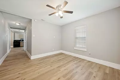 1201 E 3rd Avenue, Corsicana, TX 75110 - Photo 4