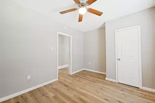 1201 E 3rd Ave, Corsicana, TX 75110 - Photo 20