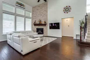 821 Yarrow St, Little Elm, TX 75068 - Photo 4