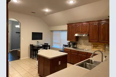 5827 Silver Sage Lane, Grand Prairie, TX 75052 - Photo 6