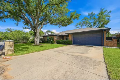 1100 Purdue Drive, Arlington, TX 76012 - Photo 2