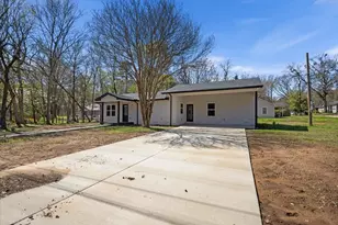702 S Montgomery St, Gilmer, TX 75644 - Photo 26