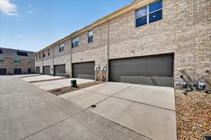 685 Watersedge Ct, Lewisville, TX 75067 - Photo 34