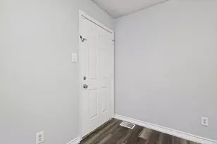9805 Walnut St, Dallas, TX 75243 - Photo 22