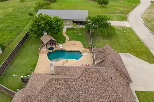 3031 Hillview Dr, Royse City, TX 75189 - Photo 4