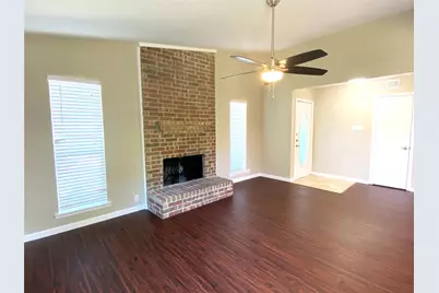 2704 Winding Creek Drive, Carrollton, TX 75007 - Photo 4