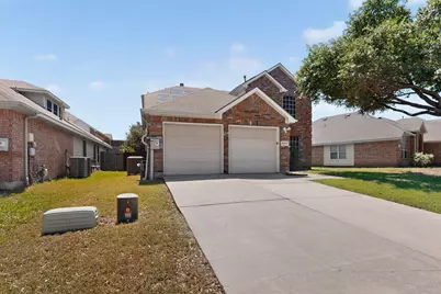 549 Continental Drive, Lewisville, TX 75067 - Photo 4