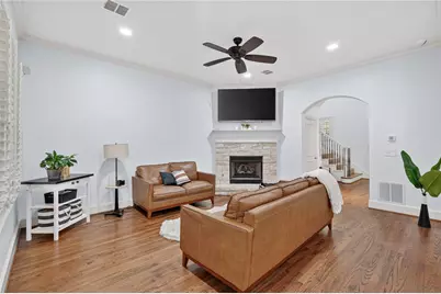 12939 Epps Field Road, Farmers Branch, TX 75234 - Photo 8