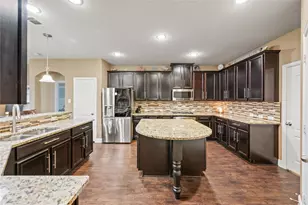10249 Crowne Pointe Ln, Fort Worth, TX 76244 - Photo 16