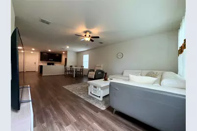 4032 Renee Drive, Dallas, TX 75227 - Photo 6
