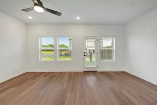 9404 Mill St, Providence Village, TX 76227 - Photo 10