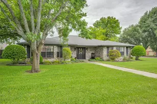 104 Brookview Dr, Decatur, TX 76234 - Photo 2