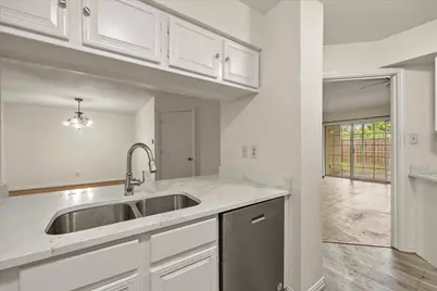 2504 Brook Hollow Court, Mesquite, TX 75150 - Photo 6