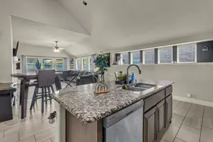429 Joseph Ln, Crowley, TX 76036 - Photo 14