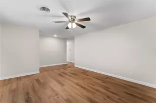 1425 Crow Dr, Waco, TX 76705 - Photo 12