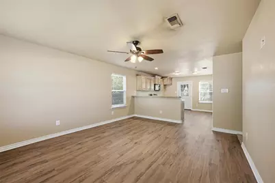 728 W Walker Street, Denison, TX 75020 - Photo 4