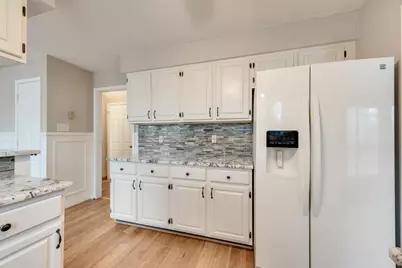 4902 Thorncliffe Drive, Arlington, TX 76016 - Photo 18