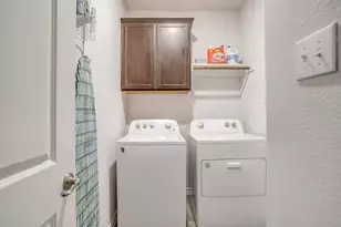 10040 Eagle Pass Pl, McKinney, TX 75071 - Photo 18