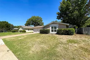 3708 Cranston Ct E, Irving, TX 75062 - Photo 24