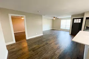 3708 Cranston Ct E, Irving, TX 75062 - Photo 4