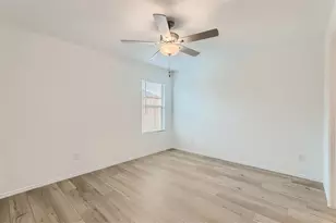 9236 Flowering Dogwood Ln, McKinney, TX 75071 - Photo 10