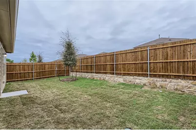9236 Flowering Dogwood Lane, McKinney, TX 75071 - Photo 4