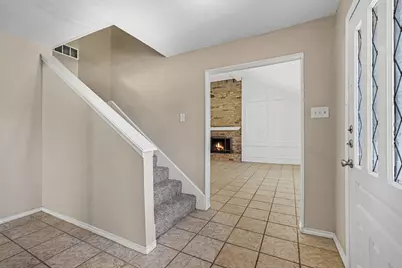 1020 Oxfordshire Drive, Carrollton, TX 75007 - Photo 2