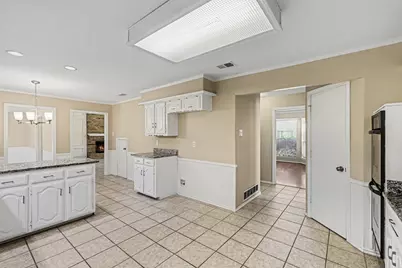 1020 Oxfordshire Drive, Carrollton, TX 75007 - Photo 8