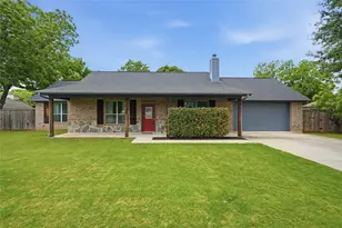 404 N Florence St, Tioga, TX 76271 - Photo 2