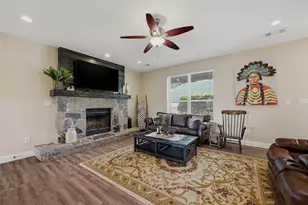 404 N Florence St, Tioga, TX 76271 - Photo 6