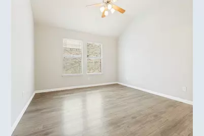 3247 Yeltes, Grand Prairie, TX 75054 - Photo 18