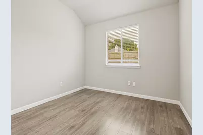 3247 Yeltes, Grand Prairie, TX 75054 - Photo 14