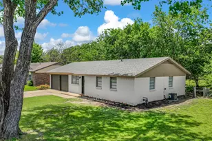 404 Nathan St, Burleson, TX 76028 - Photo 30