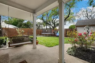 8515 Glencrest Ln, Dallas, TX 75209 - Photo 22