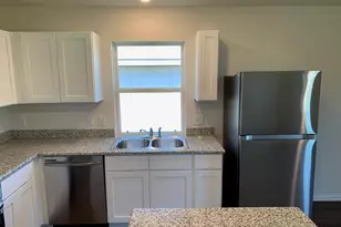 413 E Hull St, Denison, TX 75020 - Photo 6