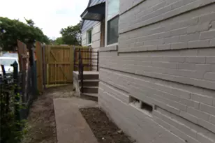 2915 Falls Dr, Dallas, TX 75211 - Photo 16
