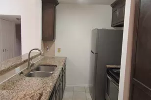 7522 Holly Hill Dr, Dallas, TX 75231 - Photo 12