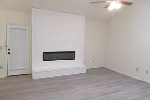 7522 Holly Hill Dr, Dallas, TX 75231 - Photo 4