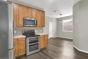 6408 Courtyards Dr, McKinney, TX 75072 - Photo 8