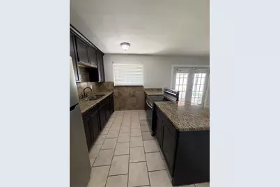 10126 China Tree Drive, Dallas, TX 75249 - Photo 4